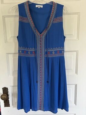 THML Royal Blue Sleeveless V-Neck Embroidered Mini Dress. Size Large